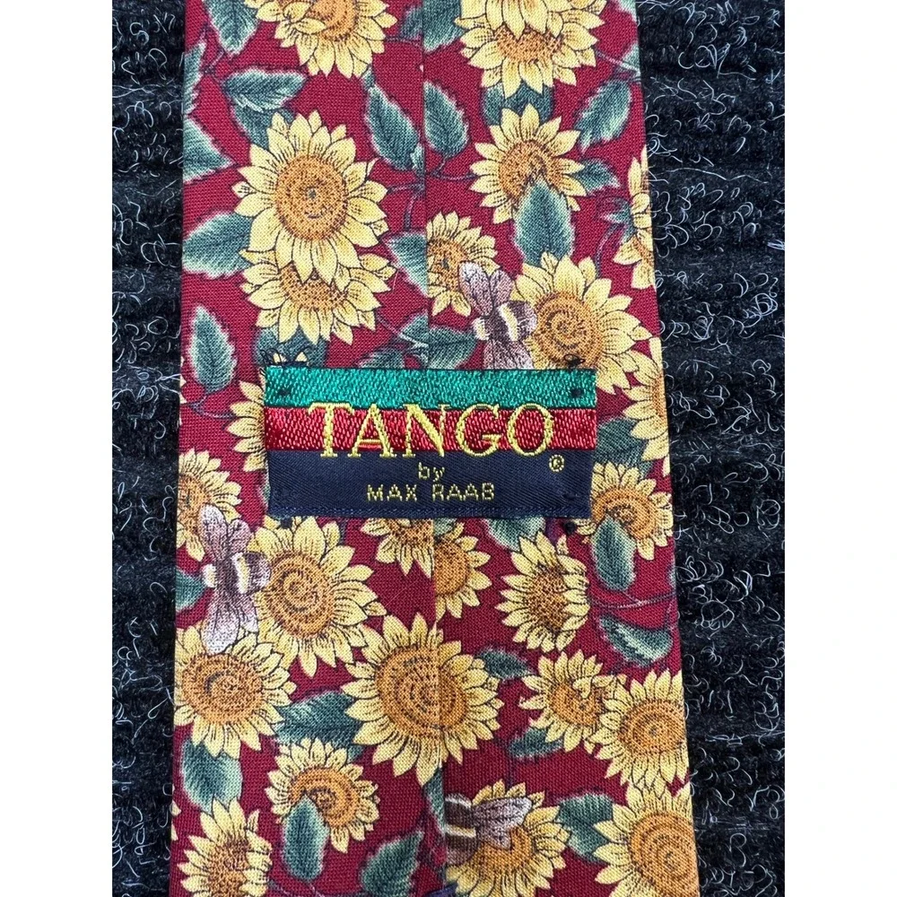 Tango by Max Raab Sunflower Print w Bees Burgundy Red Cotton USA Made‎